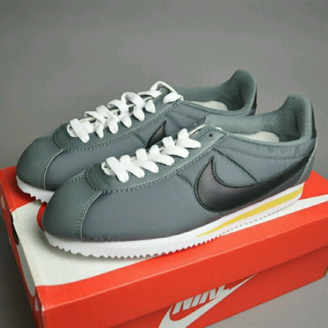 NIKE - 25.5cm☆ナイキ コルテッツ グレーの通販 by bluebell-online ...