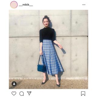 ザラ(ZARA)のZARA チェック柄スカート　ブルー　くるみボタン(ひざ丈スカート)