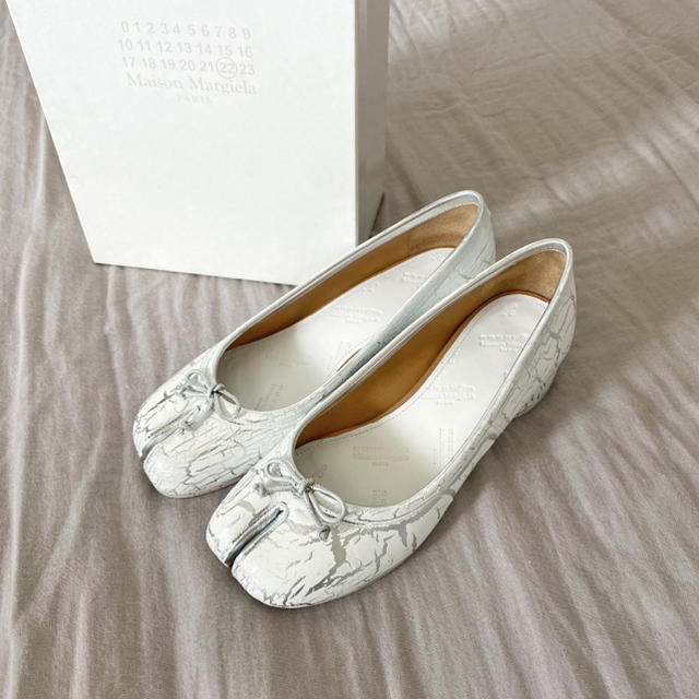 Maison Martin Margiela(マルタンマルジェラ)のメゾンマルジェラ 足袋パンプス 37 レディースの靴/シューズ(バレエシューズ)の商品写真