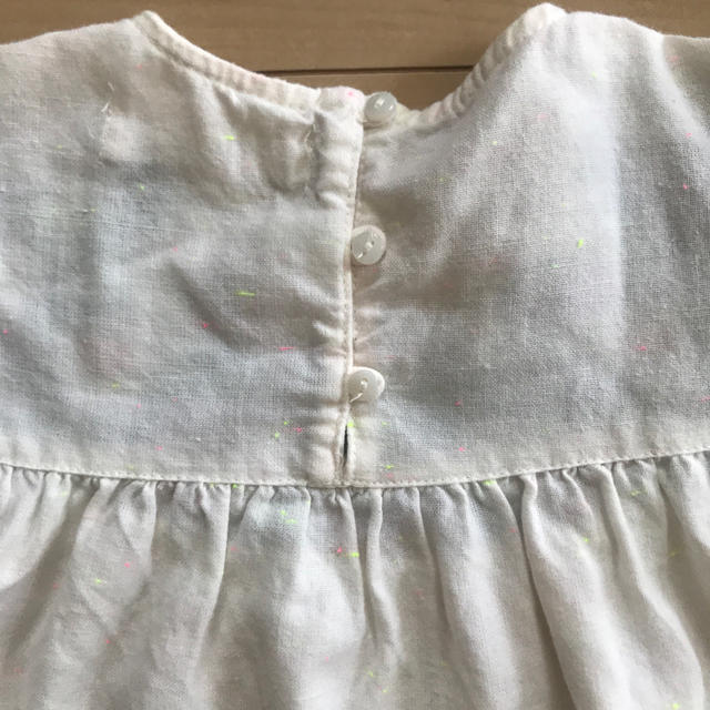 ZARA KIDS(ザラキッズ)のZARAベビー　刺繍ブラウス キッズ/ベビー/マタニティのキッズ服女の子用(90cm~)(ブラウス)の商品写真