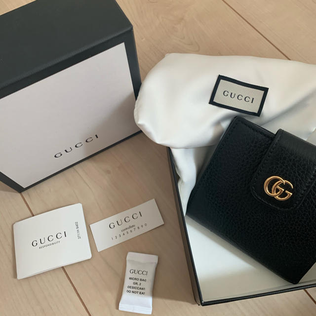 驚きの価格  Gucci - GUCCI 二つ折り財布 正規品 財布