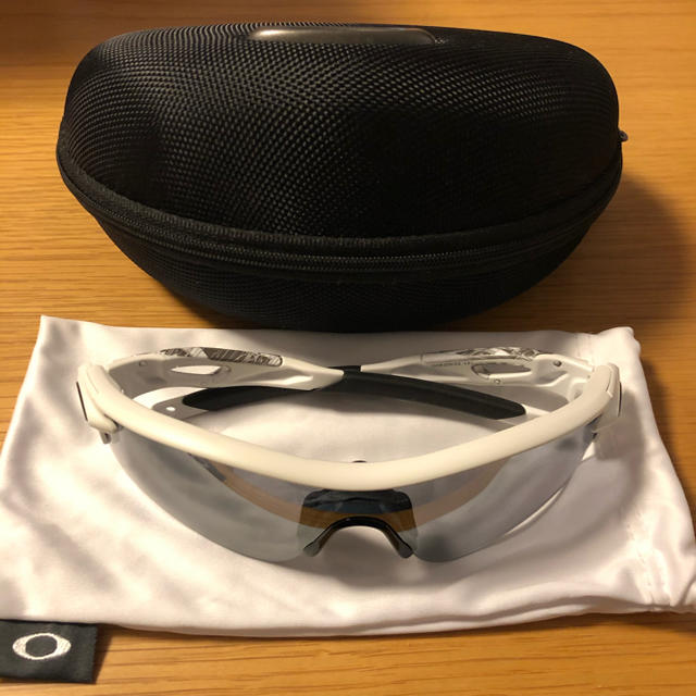 Oakleyサングラス　半額