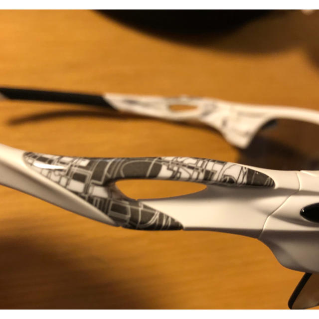 Oakley(オークリー)のOakleyサングラス　半額 レディースのファッション小物(サングラス/メガネ)の商品写真