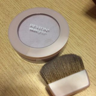 レブロン(REVLON)のレブロン プレストパウダー(コントロールカラー)