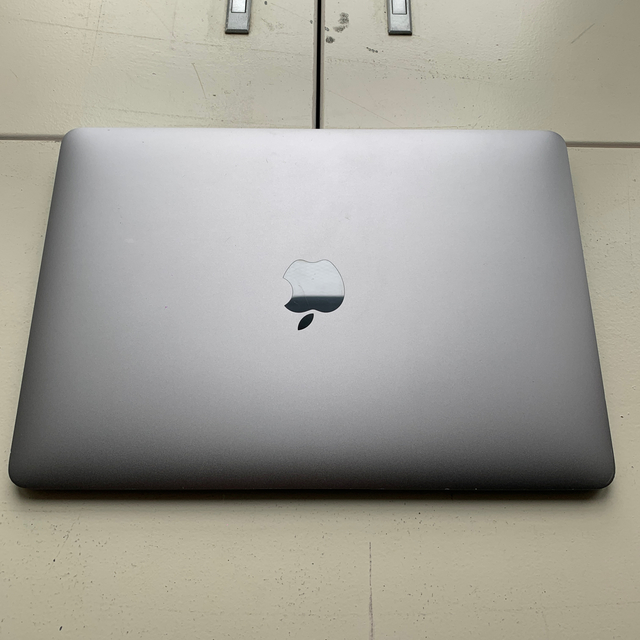 【美品】MacBook 12-inch 2017 8GB/256GB JP