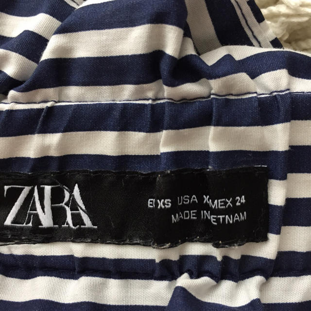 ZARA(ザラ)のZARA ザラ ハイウエストパンツ ストライプ レディースのパンツ(カジュアルパンツ)の商品写真