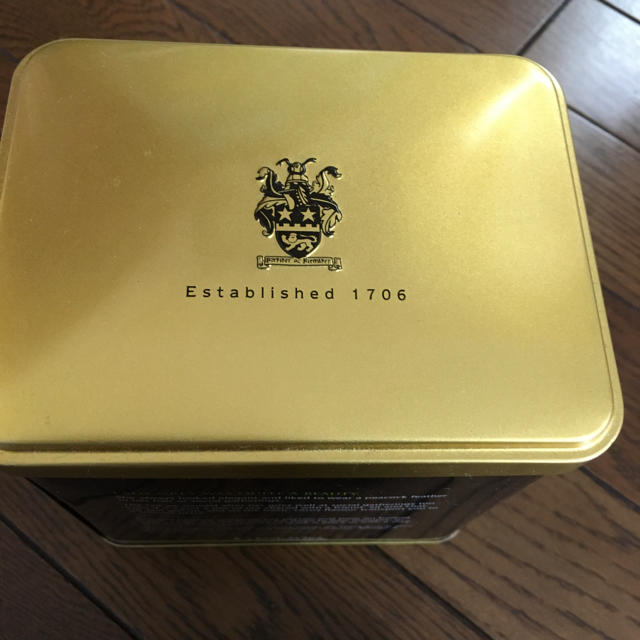 空き缶 トワイニング紅茶缶 大 お茶海苔缶の通販 By ロジーshop ラクマ 空き缶 トワイニング紅茶缶 大 お茶海苔缶の通販 By ロジーshop ラクマ