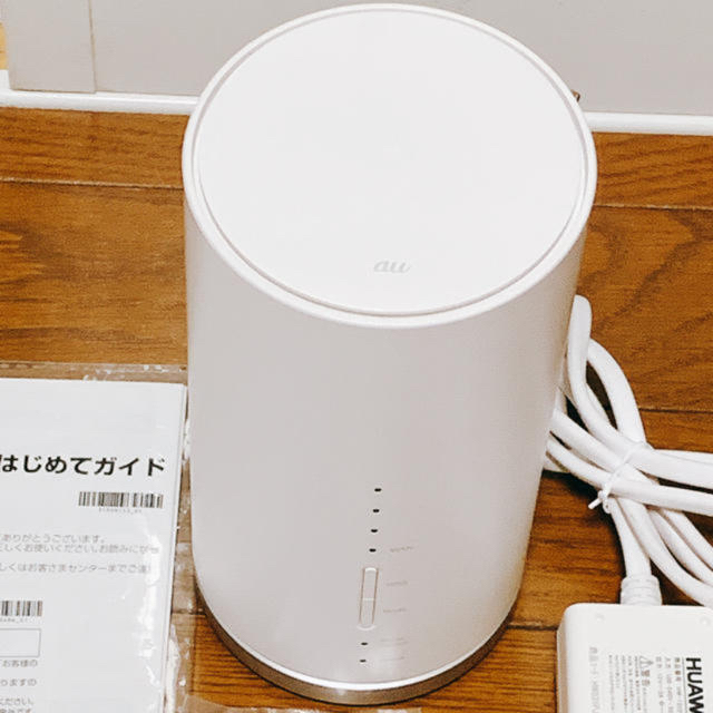 au(エーユー)の美品✨Speed Wi-Fi HOME L01sホームルーター スマホ/家電/カメラのPC/タブレット(PC周辺機器)の商品写真