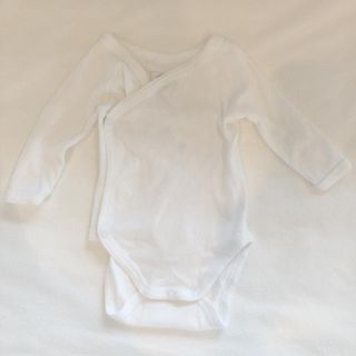 プチバトー(PETIT BATEAU)のプチバトー♡肌着 ロンパースフリル♡コンビ肌着ボディー肌着petitbateau(肌着/下着)