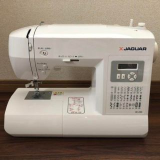 ジャガー(Jaguar)のジャガーコンピュータミシン　本体　 kc230 フットコントローラー付(その他)