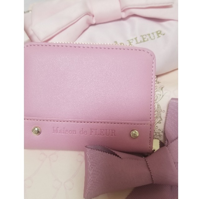 Maison de FLEUR(メゾンドフルール)のメゾンドフルール　財布 レディースのファッション小物(財布)の商品写真