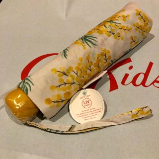 キャスキッドソン(Cath Kidston)の【新品】キャスキッドソン　ミモザ柄　折り畳み傘(傘)