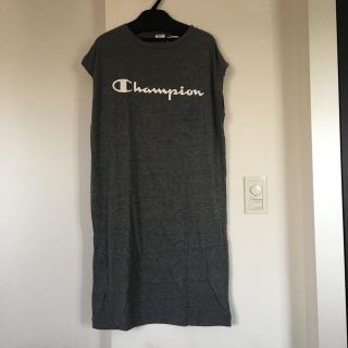 チャンピオン(Champion)のチャンピョン　フレンチスリーブワンピース（グレー）(ひざ丈ワンピース)