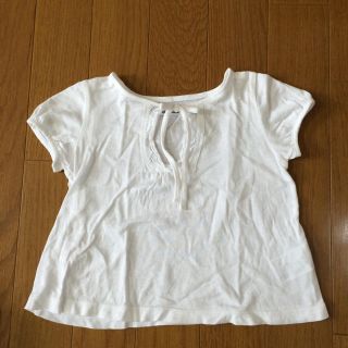 ベベ(BeBe)のBeBe べべ 白い半袖カットソー♬(Ｔシャツ)