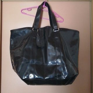 MARC JACOBS ビッグ トートバッグ エナメル キャンバス
