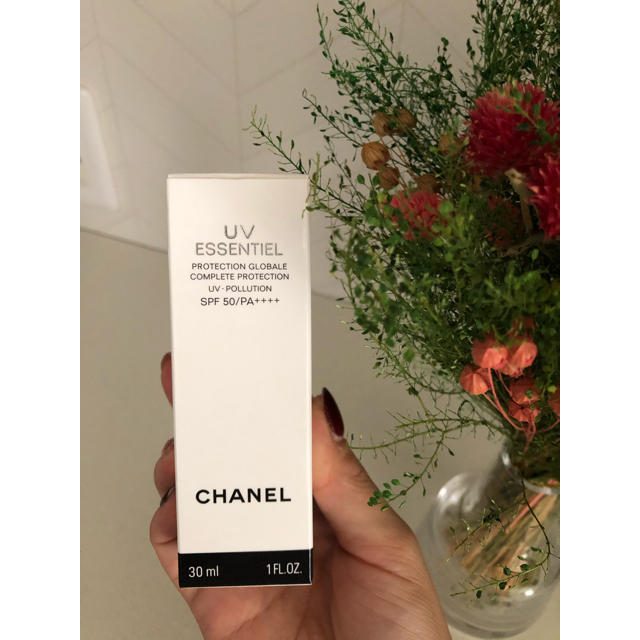 CHANEL(シャネル)のシャネル UV エサンシエル コンプリート 30ml   コスメ/美容のボディケア(日焼け止め/サンオイル)の商品写真