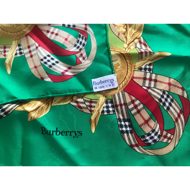 BURBERRY(バーバリー)のBurberry★スカーフ レディースのファッション小物(バンダナ/スカーフ)の商品写真