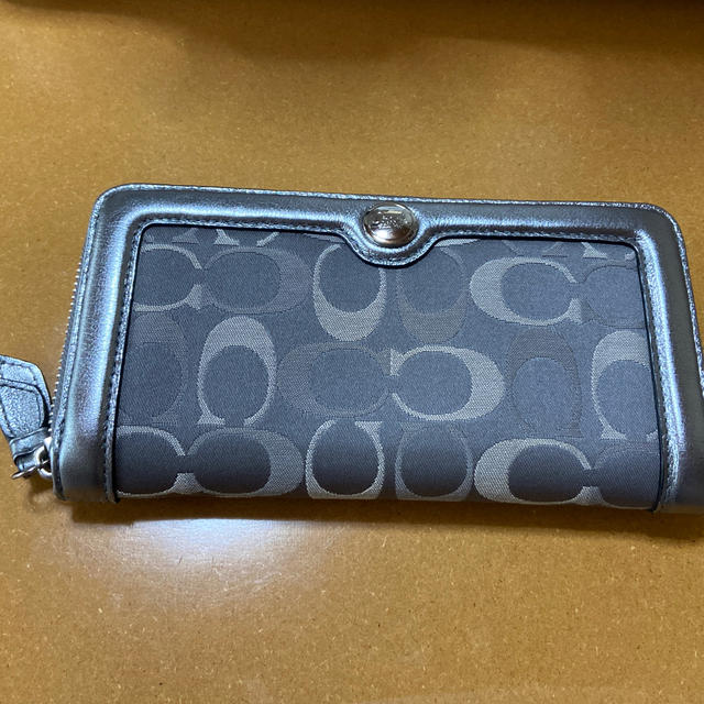 COACH(コーチ)のCOACH 長財布 レディースのファッション小物(財布)の商品写真