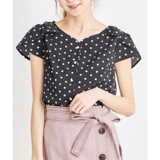 トッコ(tocco)のtocco closet ドット柄 肩リボンつき ハートネックブラウス(シャツ/ブラウス(半袖/袖なし))