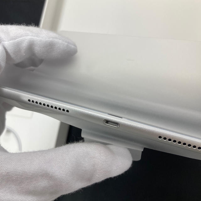 Apple - iPad Air3 2019 Wi-Fi 64GB シルバーの通販 by kurenar's shop｜アップルならラクマ 通販格安