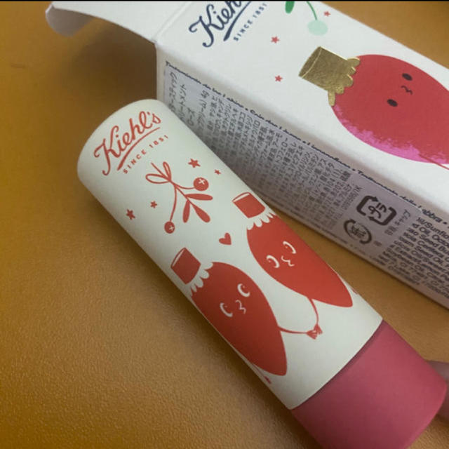 Kiehl's(キールズ)のキールズ　クリスマスコフレ コスメ/美容のボディケア(ハンドクリーム)の商品写真