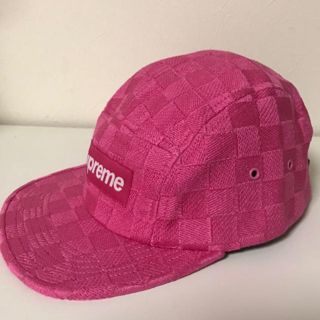 Supreme(シュプリーム)のsupreme シュプリームのキャップ 新品❗ レディースの帽子(キャップ)の商品写真