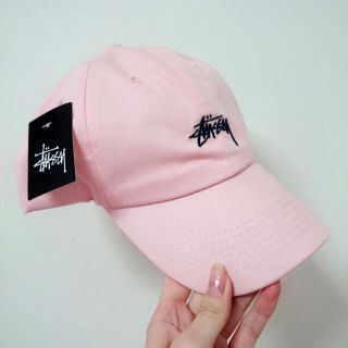 Stussy キャップ男女兼用 ピンク ネイビー刺繍の通販 By Memeda S Shop ステューシーならラクマ