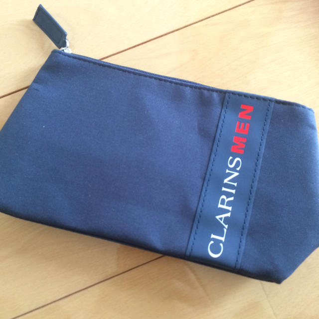 CLARINS(クラランス)の新品 クラランス ポーチ メンズ メンズのファッション小物(その他)の商品写真