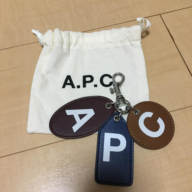 A.P.C キーホルダー