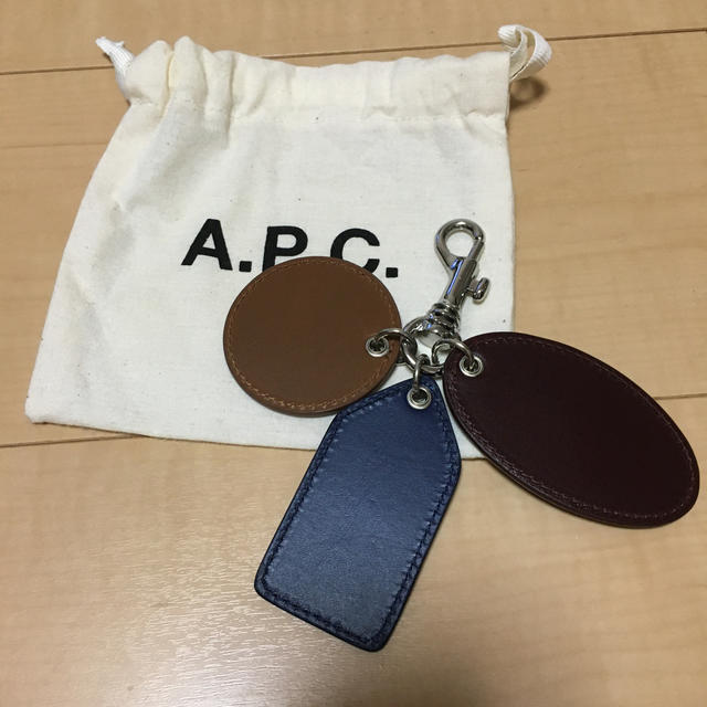 A.P.C キーホルダー