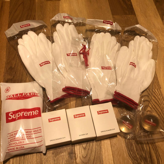 supreme ノベルティセット