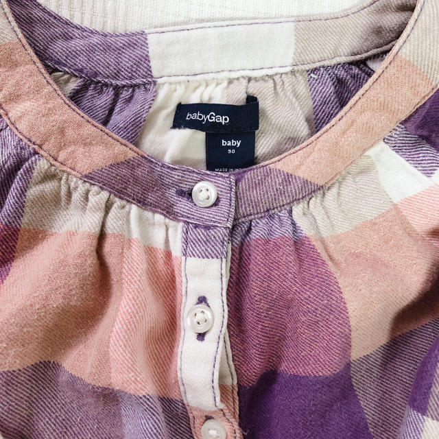 babyGAP(ベビーギャップ)のataZZZ様専用♡ベビーGAP チェック柄チュニック　長袖90 キッズ/ベビー/マタニティのキッズ服女の子用(90cm~)(Tシャツ/カットソー)の商品写真