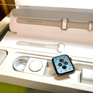 アップルウォッチ(Apple Watch)の美品 Apple Watch シリーズ4 44mm Cellular ゴールド(その他)