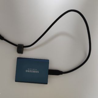 サムスン(SAMSUNG)の【herbot様専用】Samsung sdd t5 500gb　美品(PC周辺機器)