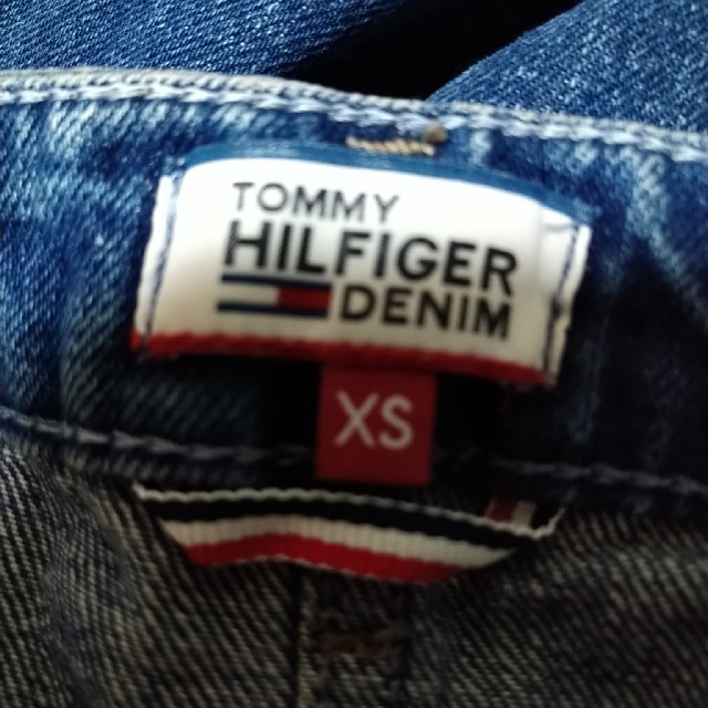 TOMMY HILFIGER(トミーヒルフィガー)のTOMMY HILFIGER　ダメージデニムスカート　ロング レディースのスカート(ロングスカート)の商品写真