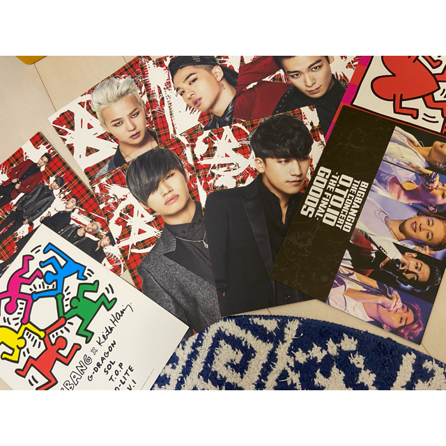 BIGBANG(ビッグバン)のBIGBANG うちわ　パンフ　セット エンタメ/ホビーのCD(K-POP/アジア)の商品写真