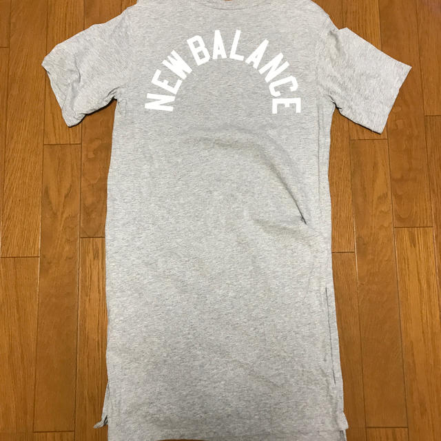 New Balance(ニューバランス)のニューバランス　レディースロングTシャツ レディースのトップス(Tシャツ(半袖/袖なし))の商品写真