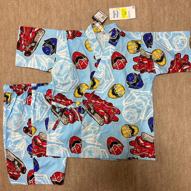 【新品】キラメイジャー 光る 甚平 100cm ＆ ラップタオル キッズ/ベビー/マタニティのキッズ服男の子用(90cm~)(甚平/浴衣)の商品写真