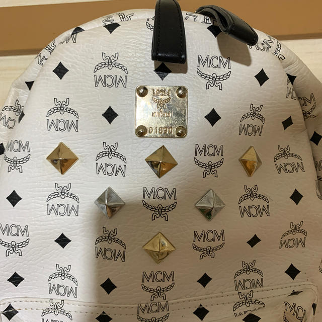 MCM(エムシーエム)のMCMリュック　まか様専用 メンズのバッグ(バッグパック/リュック)の商品写真