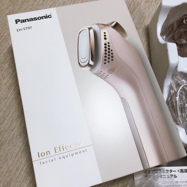 Panasonic(パナソニック)の【美品】 Panasonic EH-ST97-N スマホ/家電/カメラの美容/健康(フェイスケア/美顔器)の商品写真