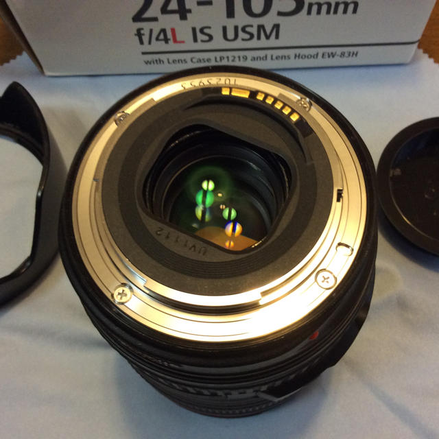 Canon(キヤノン)のCanon EFレンズ EF24－105mm f4 L IS USM 中古美品  スマホ/家電/カメラのカメラ(レンズ(ズーム))の商品写真
