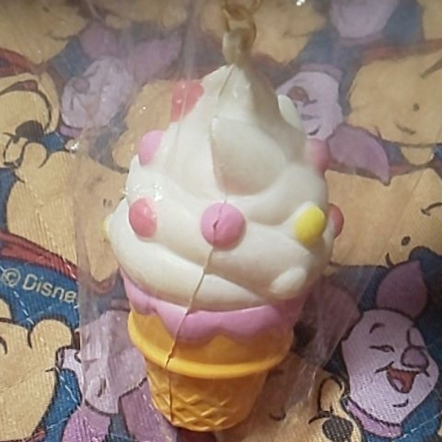 Disney マリーちゃん型 ソフトクリームキーホルダー 新品の通販 By Marie S Shop ディズニーならラクマ