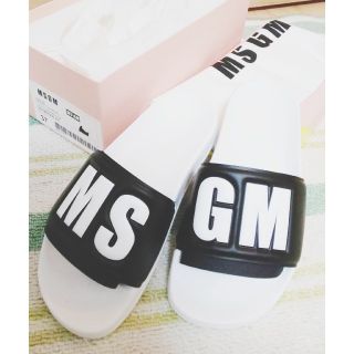 エムエスジイエム(MSGM)の本日限定大安売り！限定2点 新品  MSGM シャワーサンダル(サンダル)