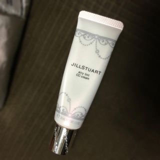 ジルスチュアート(JILLSTUART)のジル エアリーティントCCクリーム(BBクリーム)