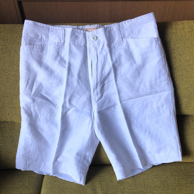 REALIZE(リアライズ)の【未使用】ハーフパンツ 白 メンズ ホワイト L  メンズのパンツ(ショートパンツ)の商品写真