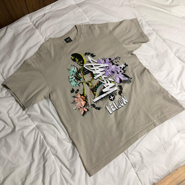 STUSSY(ステューシー)のSTUSSY×LEILOW日本未発売　限定　Tシャツ メンズのトップス(Tシャツ/カットソー(半袖/袖なし))の商品写真