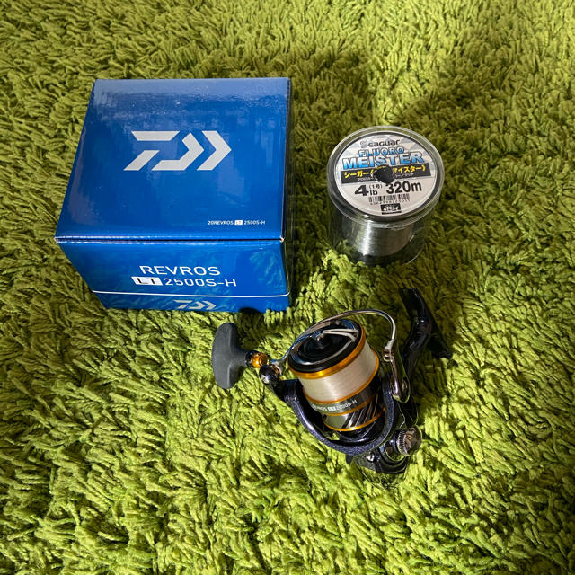 DAIWA(ダイワ)のレブロス　2500 スポーツ/アウトドアのフィッシング(リール)の商品写真