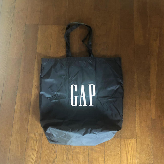 GAP(ギャップ)の【完売品】GAP エコバック ブラック レディースのバッグ(エコバッグ)の商品写真