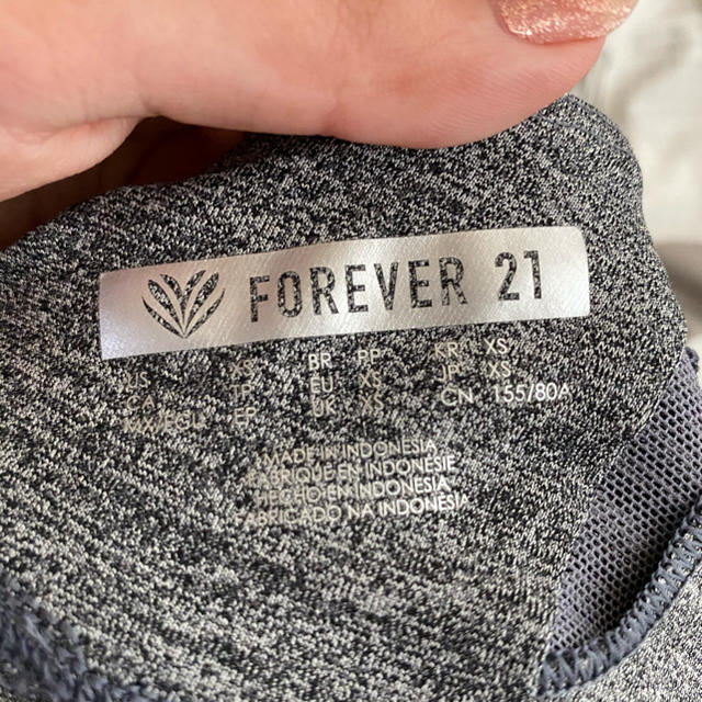 FOREVER 21(フォーエバートゥエンティーワン)のFOREVER 21 スポーツブラ　 スポーツ/アウトドアのトレーニング/エクササイズ(トレーニング用品)の商品写真