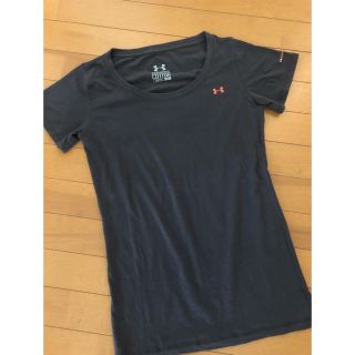 アンダーアーマー(UNDER ARMOUR)のアンダーアーマー　レディースTシャツ　グレー(ウェア)